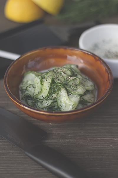 Rezeptbild: Gurkensalat mit Oma-Dressing 