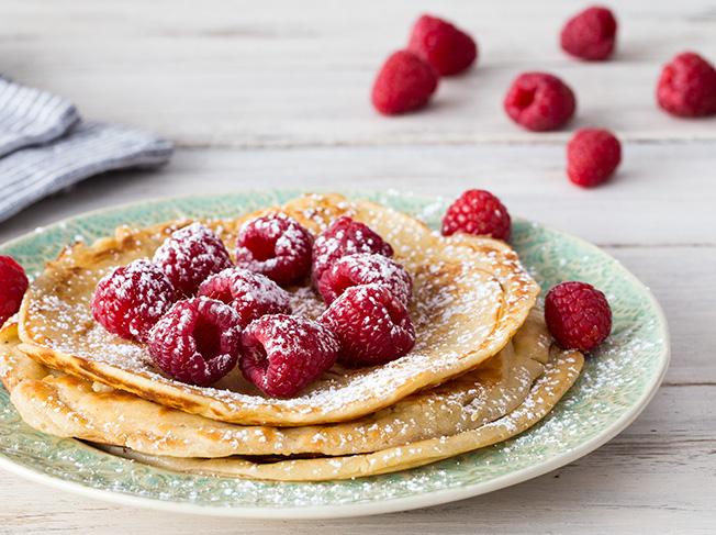 Rezeptbild: Joghurt-Pfannkuchen mit Himbeeren