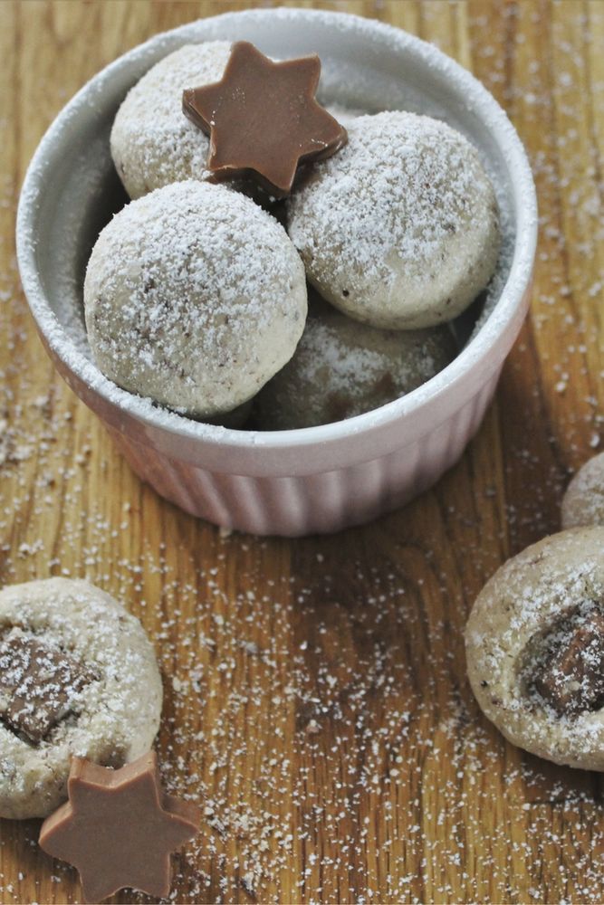 Rezeptbild: Haselnussplätzchen mit Nougatfüllung