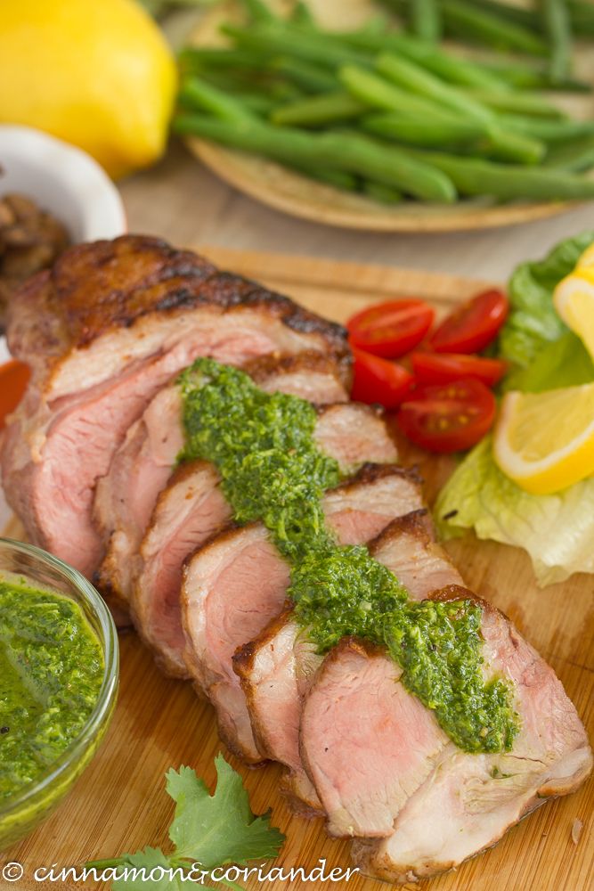 Rezeptbild: Lammlende zartrosa mit Chimichurri Sauce 