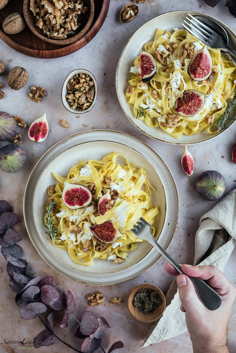 Rezeptbild: Tagliatelle mit Ziegenkäse und Feigen