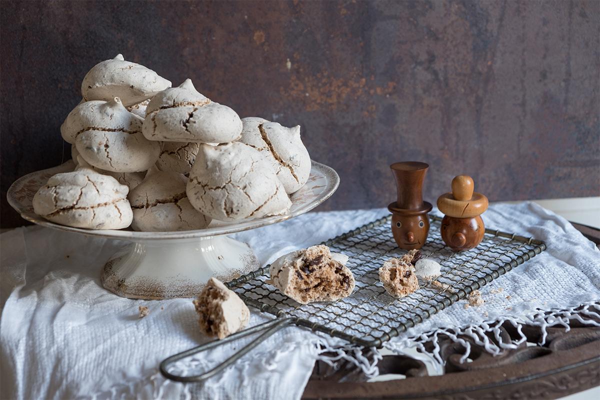 Rezeptbild: Baisers mit Zimt und Schokolade