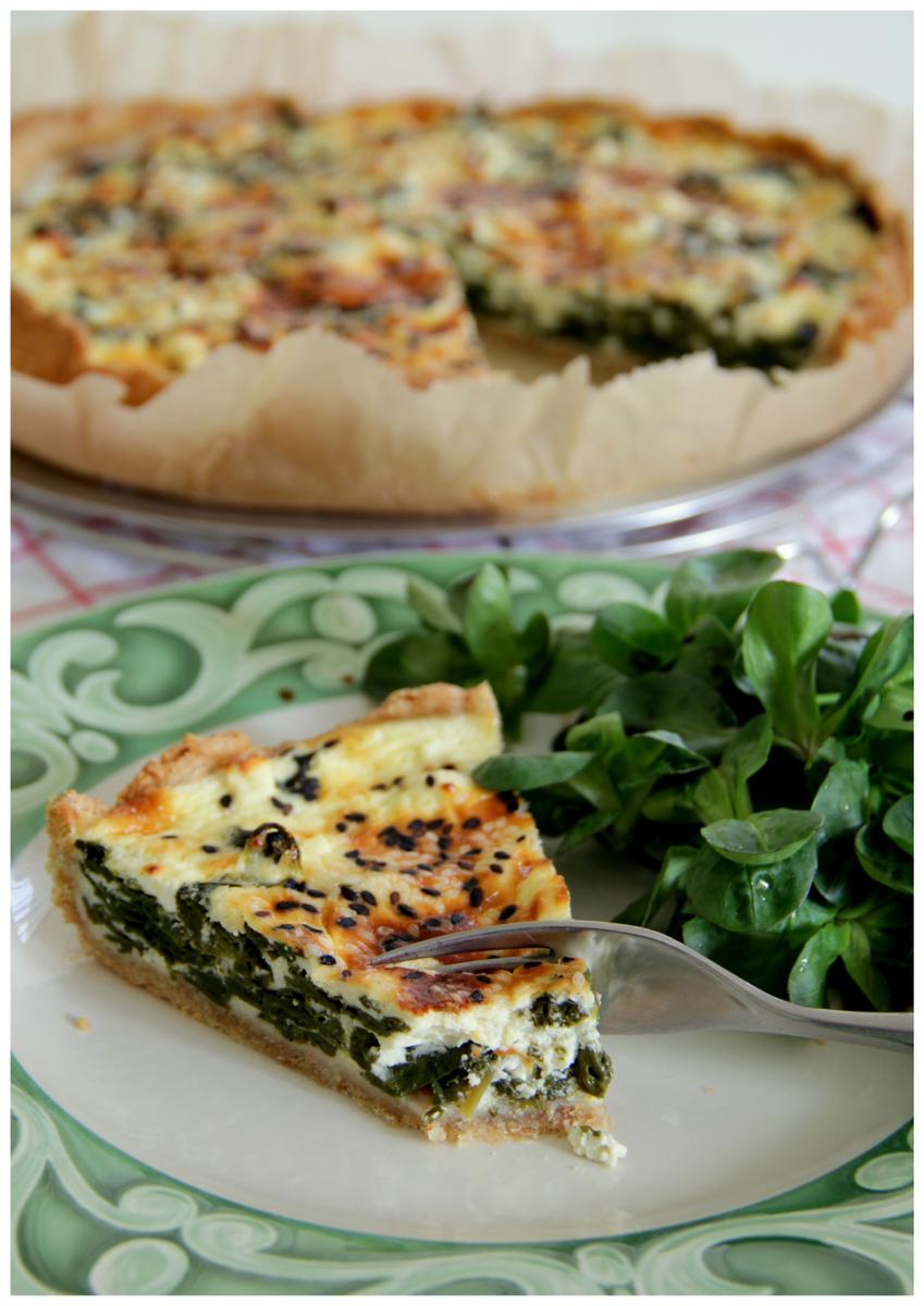 Rezeptbild: Spinatquiche mit Feta und Sesam
