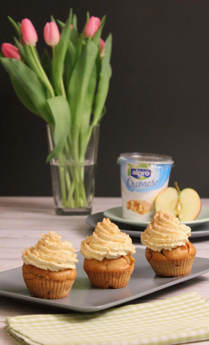 Rezeptbild: Apfel-Zimt-Cupcakes mit Apfelstrudel-Topping