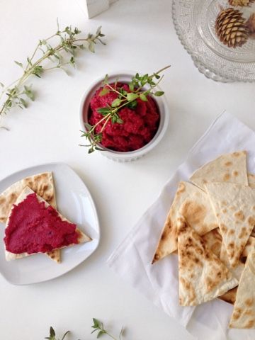 Rezeptbild: Hummus mit roter Beete