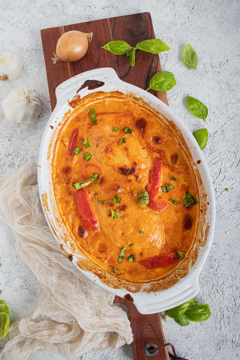 Rezeptbild: Paprika-Sahne-Hähnchen aus dem Ofen