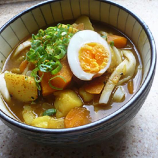 Rezeptbild: Curry-Udon mit Gemüse