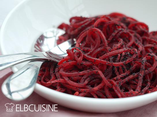 Rezeptbild: Rote-Bete-Spaghetti mit Orangen-Mohn Butter