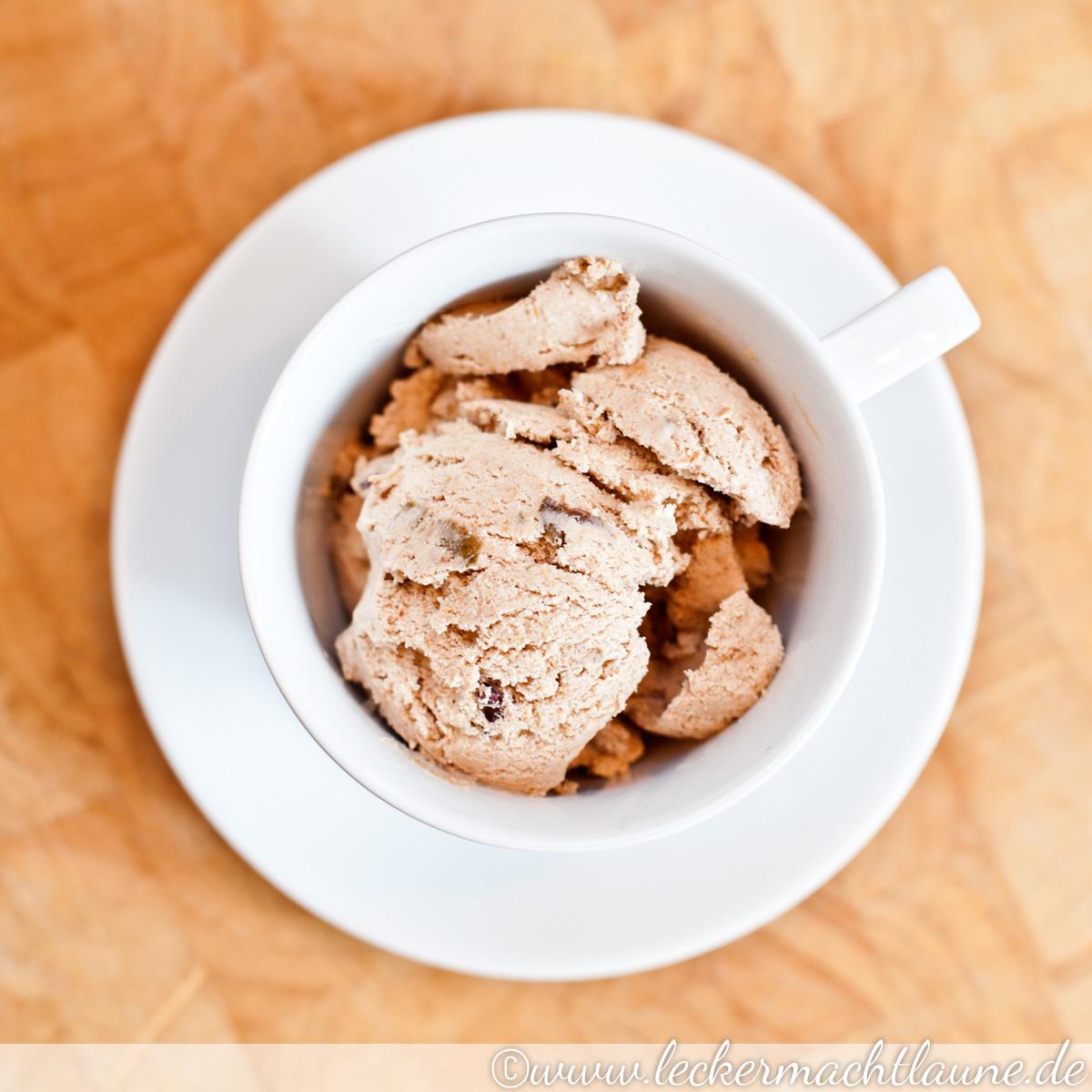 Rezeptbild: Zwetschgen-Eis