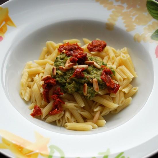 Rezeptbild: Zucchinipesto