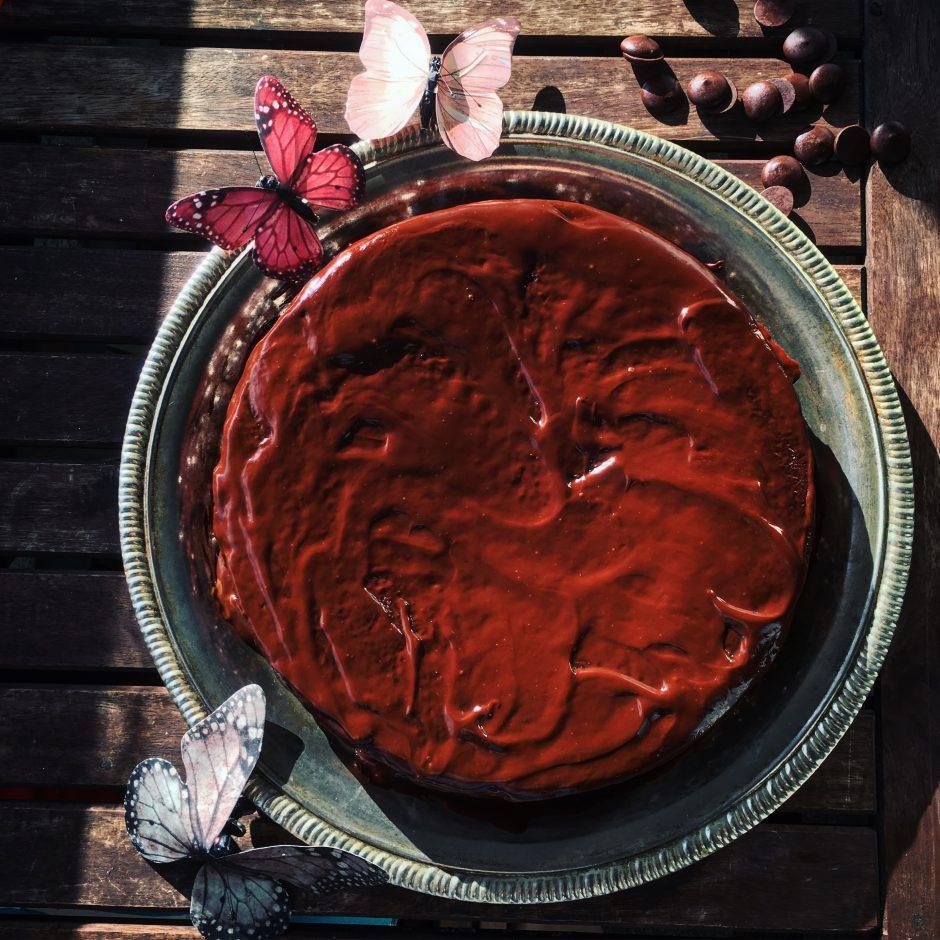 Rezeptbild: SCHNELLER, SAFTIGER SCHOKOLADENKUCHEN