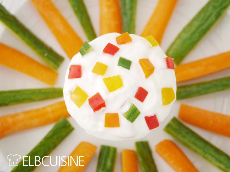 Rezeptbild: Fröhlicher Konfetti-Dip zaubert gute Laune!
