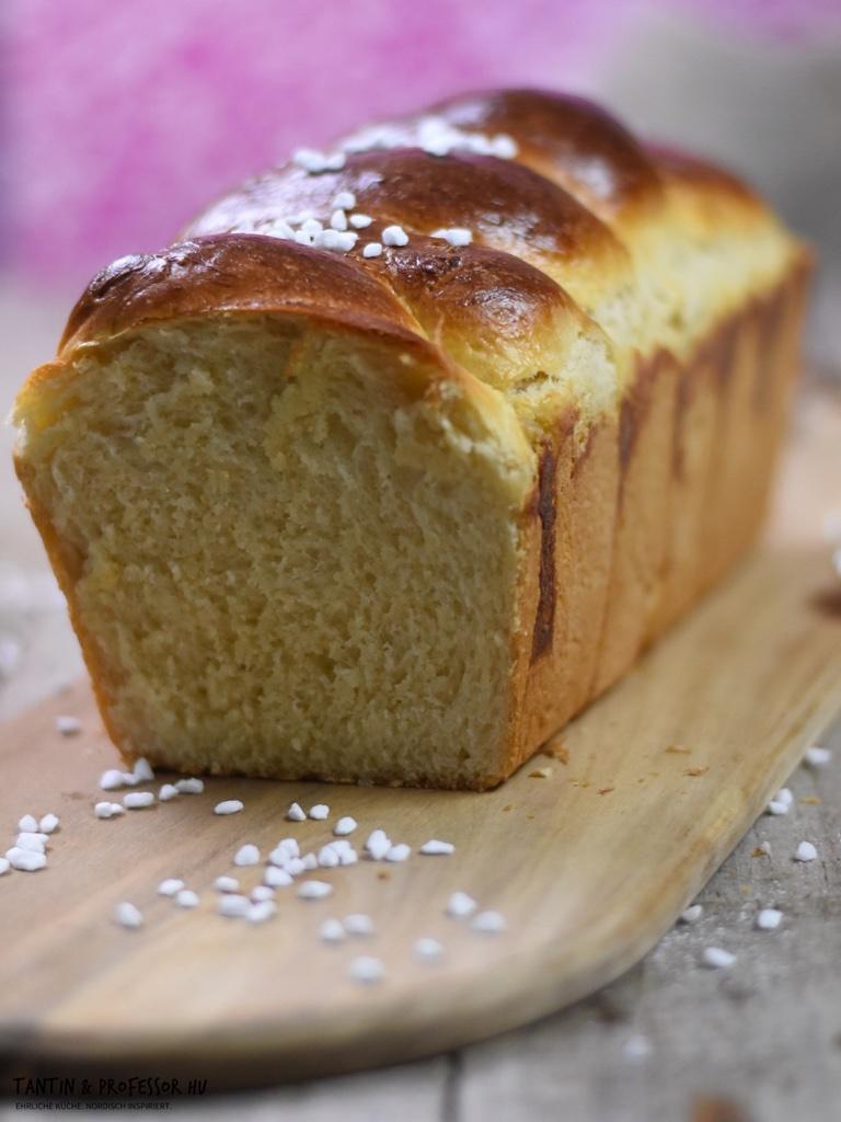 Rezeptbild: EINFACHER BRIOCHE ZUM FRÜHSTÜCK