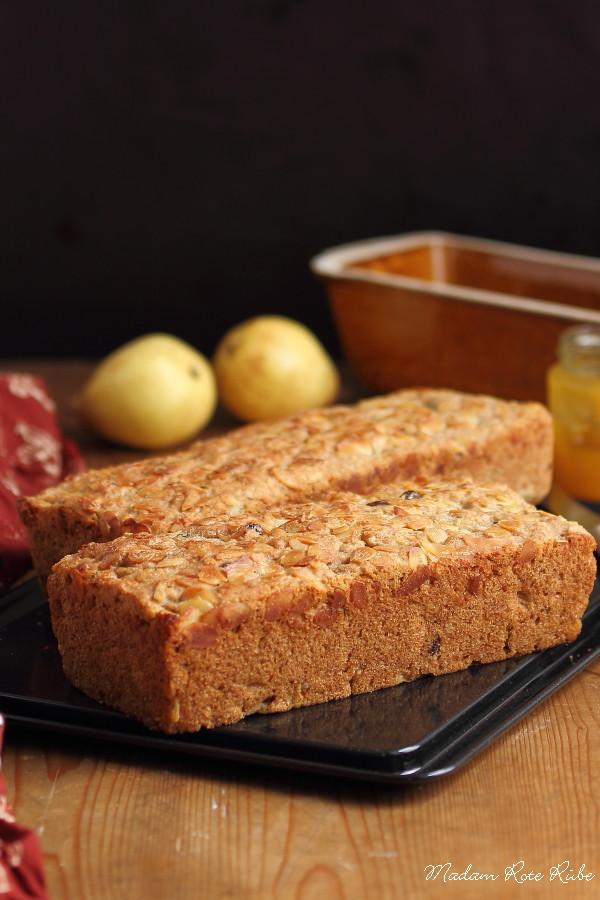 Rezeptbild: Vollwertiger Birnen-Rosinen-Stuten