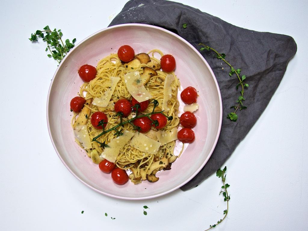 Rezeptbild: Spaghetti mit Kräterseitlingen und geschmorten Tomaten