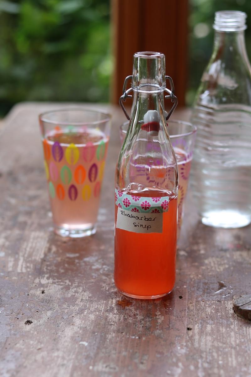Rezeptbild: Rhabarber-Sirup