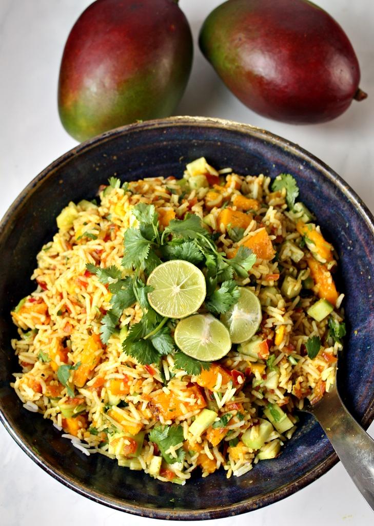 Rezeptbild: Indischer Reis Salat mit Mango & Limetten Dressing