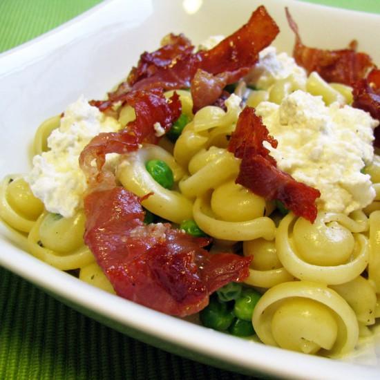 Rezeptbild: Pasta mit Erbsen und Prosciutto