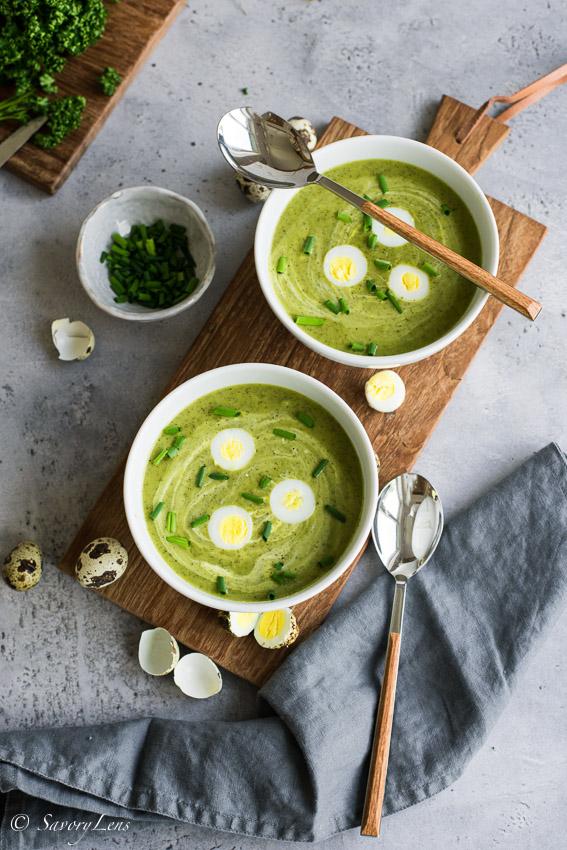 Rezeptbild: Frankfurter Grüne Kräutersuppe mit Wachteleiern