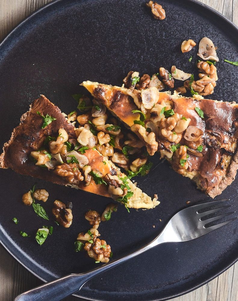 Rezeptbild: Zwiebeltarte mit Buchweizen- und Dinkelvollkornmehl