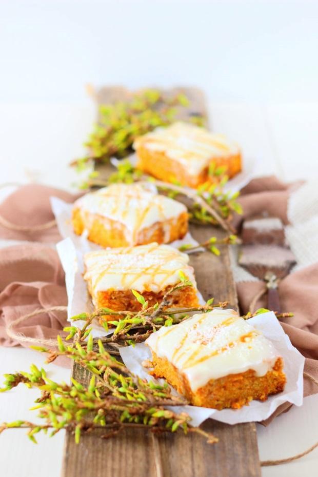 Rezeptbild: Karottenschnitten mit Cream Cheese Frosting