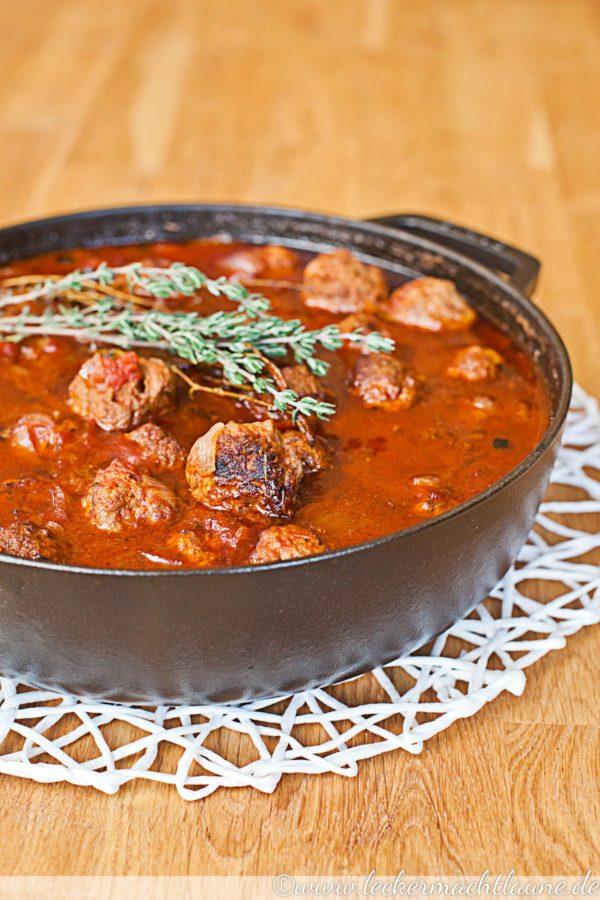 Rezeptbild: Fleischbällchen in Tomatensauce