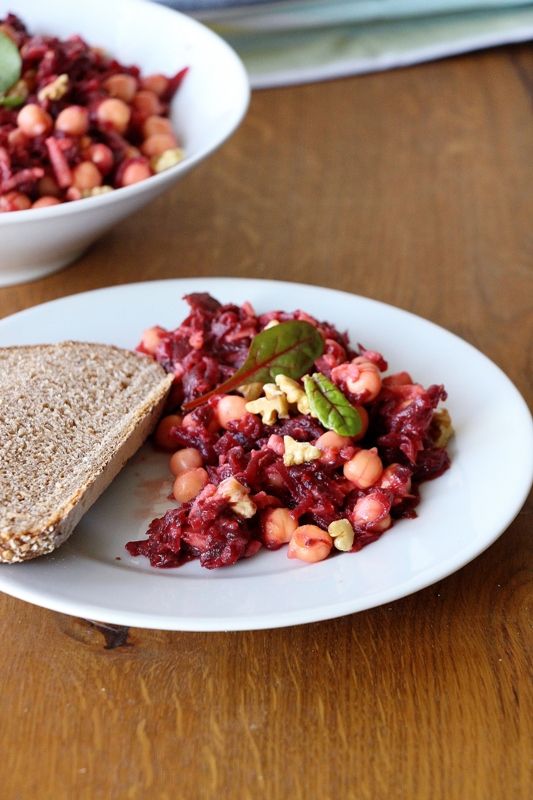 Rezeptbild: Rote Bete Salat mit Apfel und Walnüssen