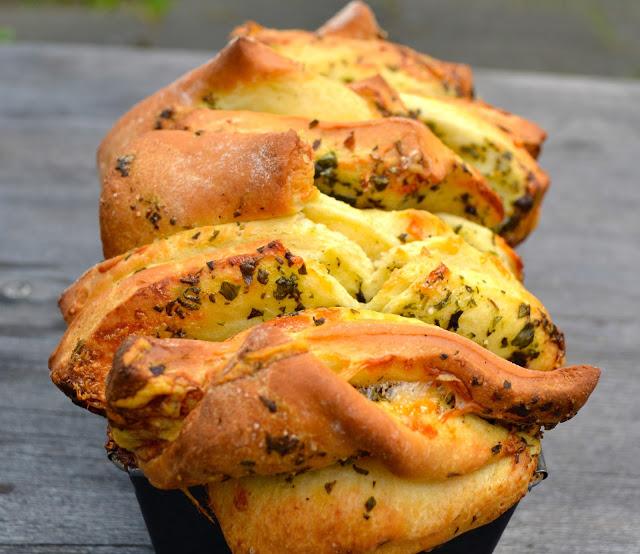 Rezeptbild: Kräuter-Zupfbrot