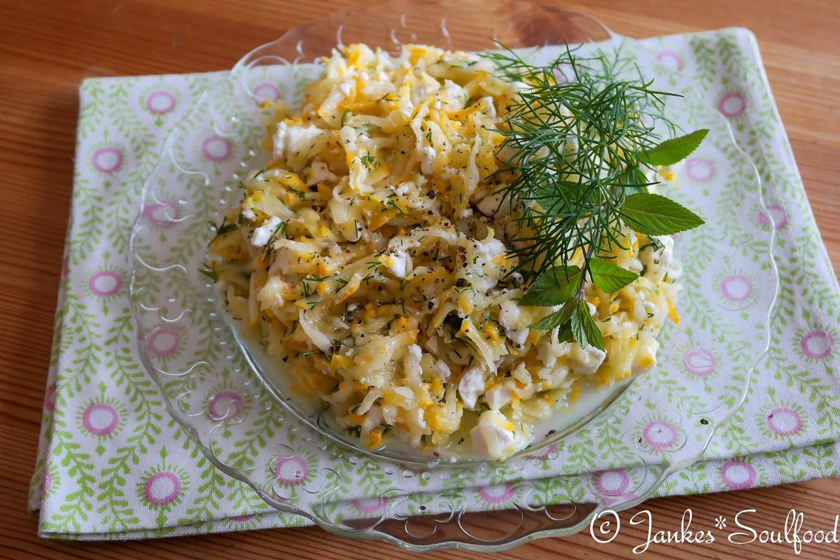 Rezeptbild: Zucchini-Feta-Salat