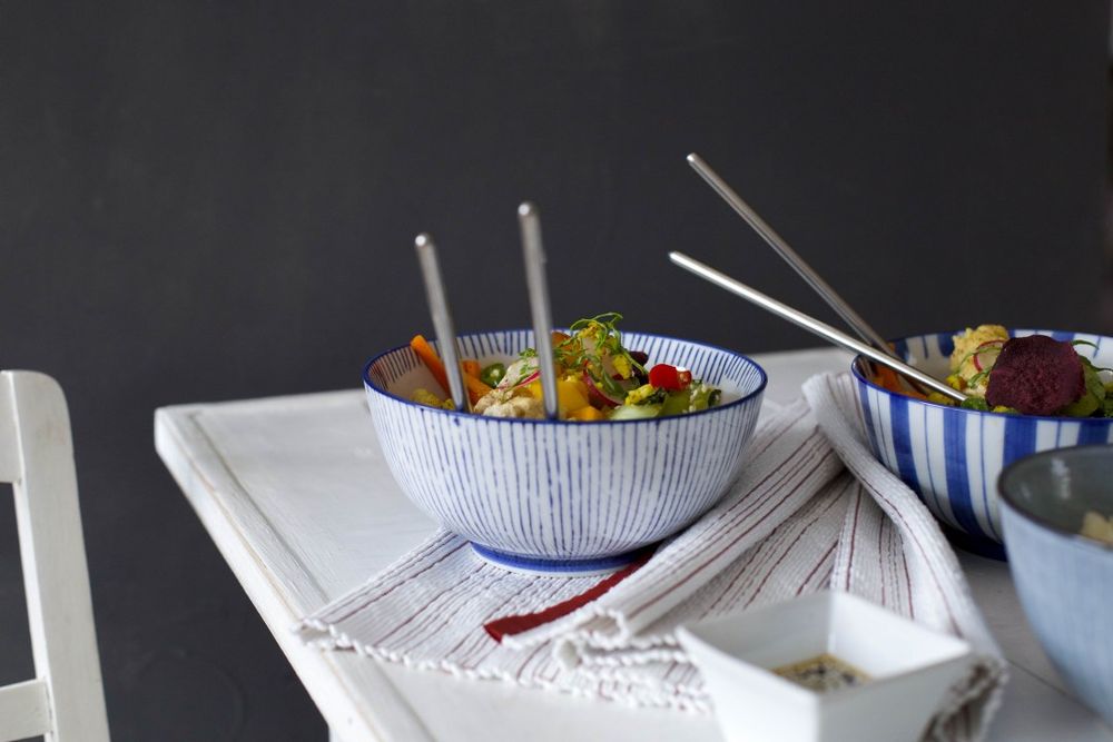 Rezeptbild: Green Curry Bowl mit Süßkartoffelchips