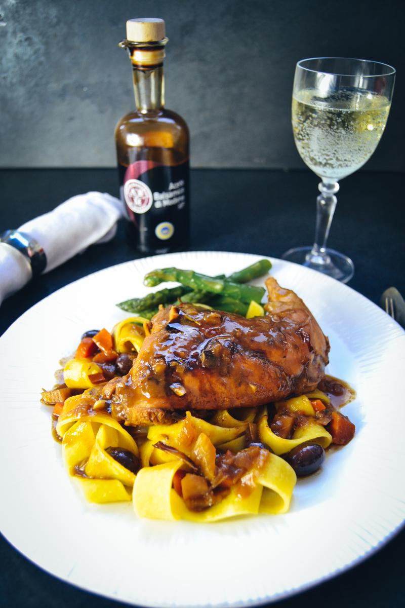 Rezeptbild: Kaninchen mit Aceto Balsamico Sauce - Coniglio al balsamico