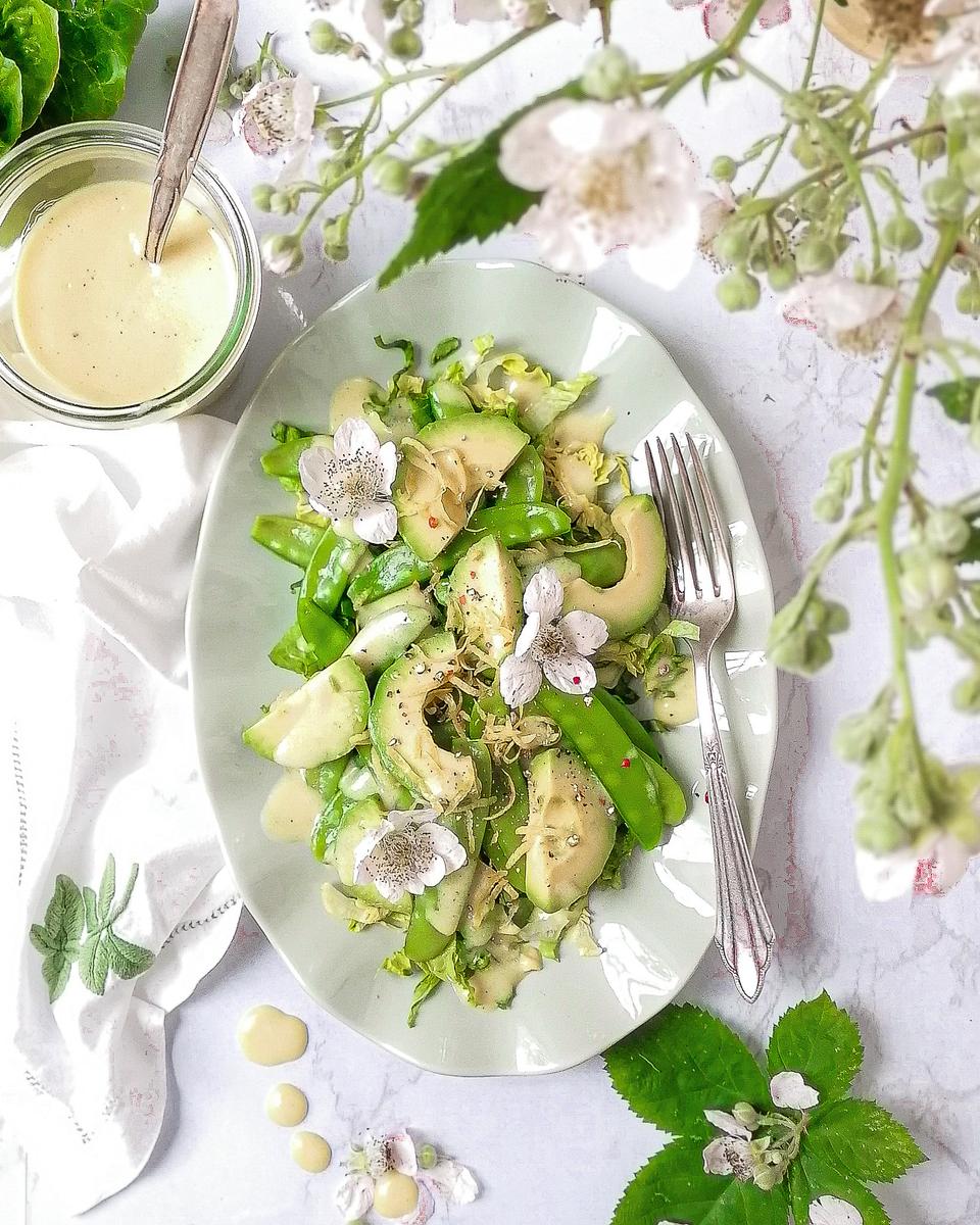 Rezeptbild: Salat aus Zuckerschoten und Avocado