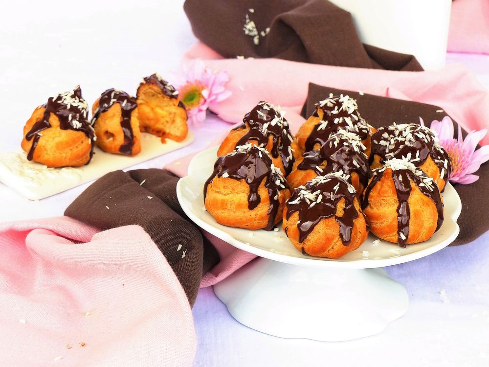 Rezeptbild: Miniwindbeutel mit Karamell-Rum Creme