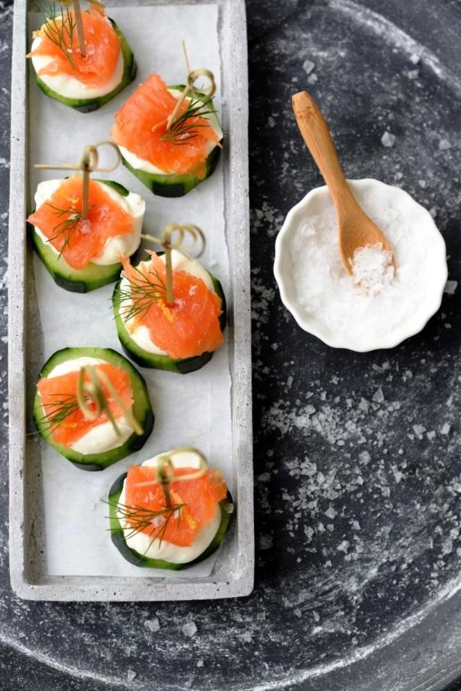 Rezeptbild: Lachs-Gurken-Häppchen, schickes Fingerfood oder leichte Vorspeise zum Fest