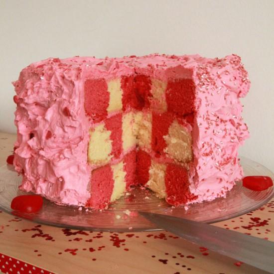 Rezeptbild: Rosa Domino-Torte