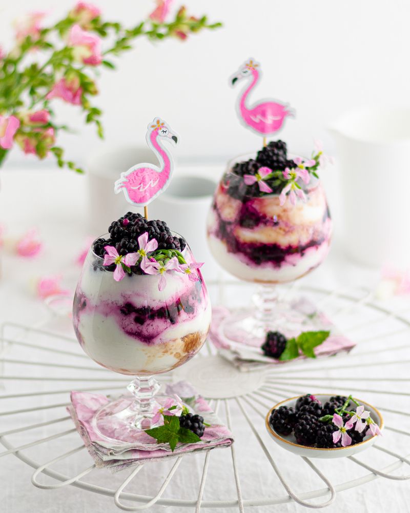 Rezeptbild: Kokos-Brombeere Dessert mit Espresso