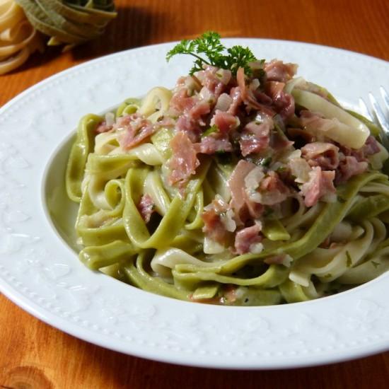 Rezeptbild: Tagliatelle al prosciutto