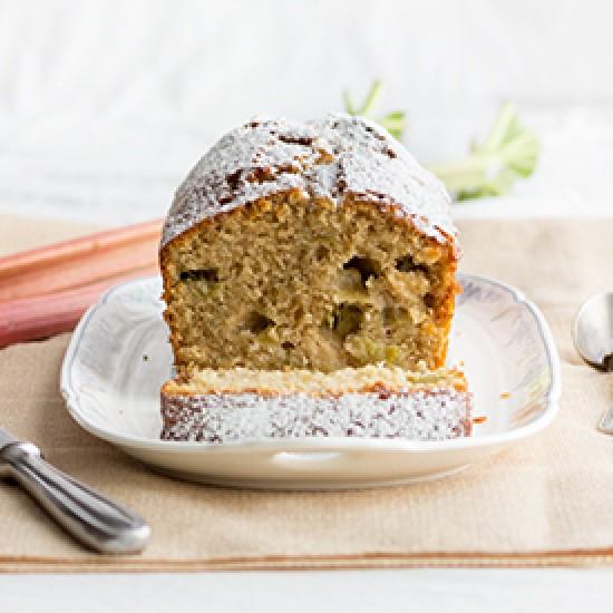 Rezeptbild: Rhabarber-Rührkuchen mit Kokosflocken
