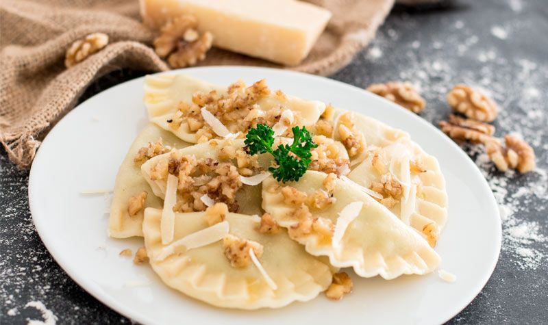 Rezeptbild: Vegetarische Ravioli mit Walnuss-Butter