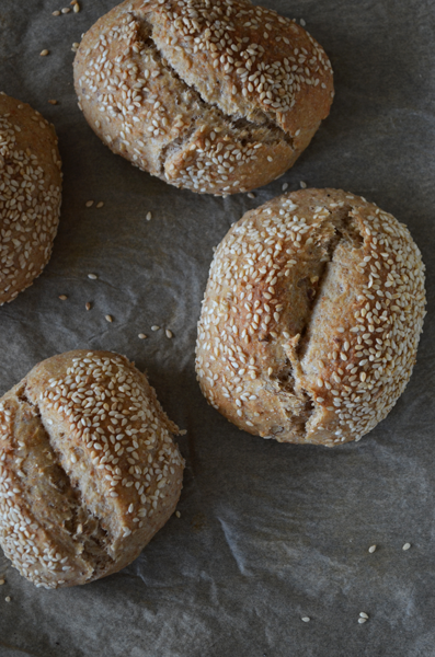 Rezeptbild: Sesam-Brötchen