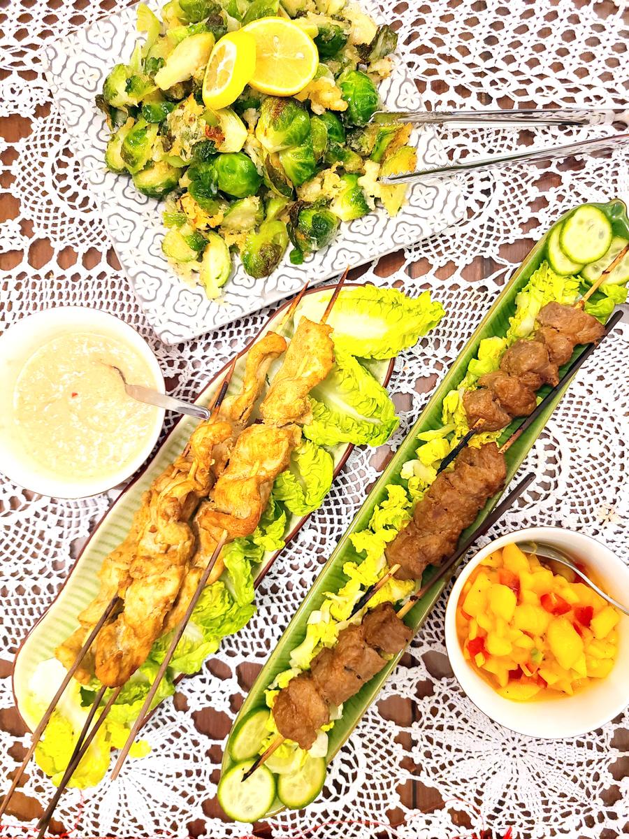 Rezeptbild: Huehner und Rinder Satay mit Satay Sauce