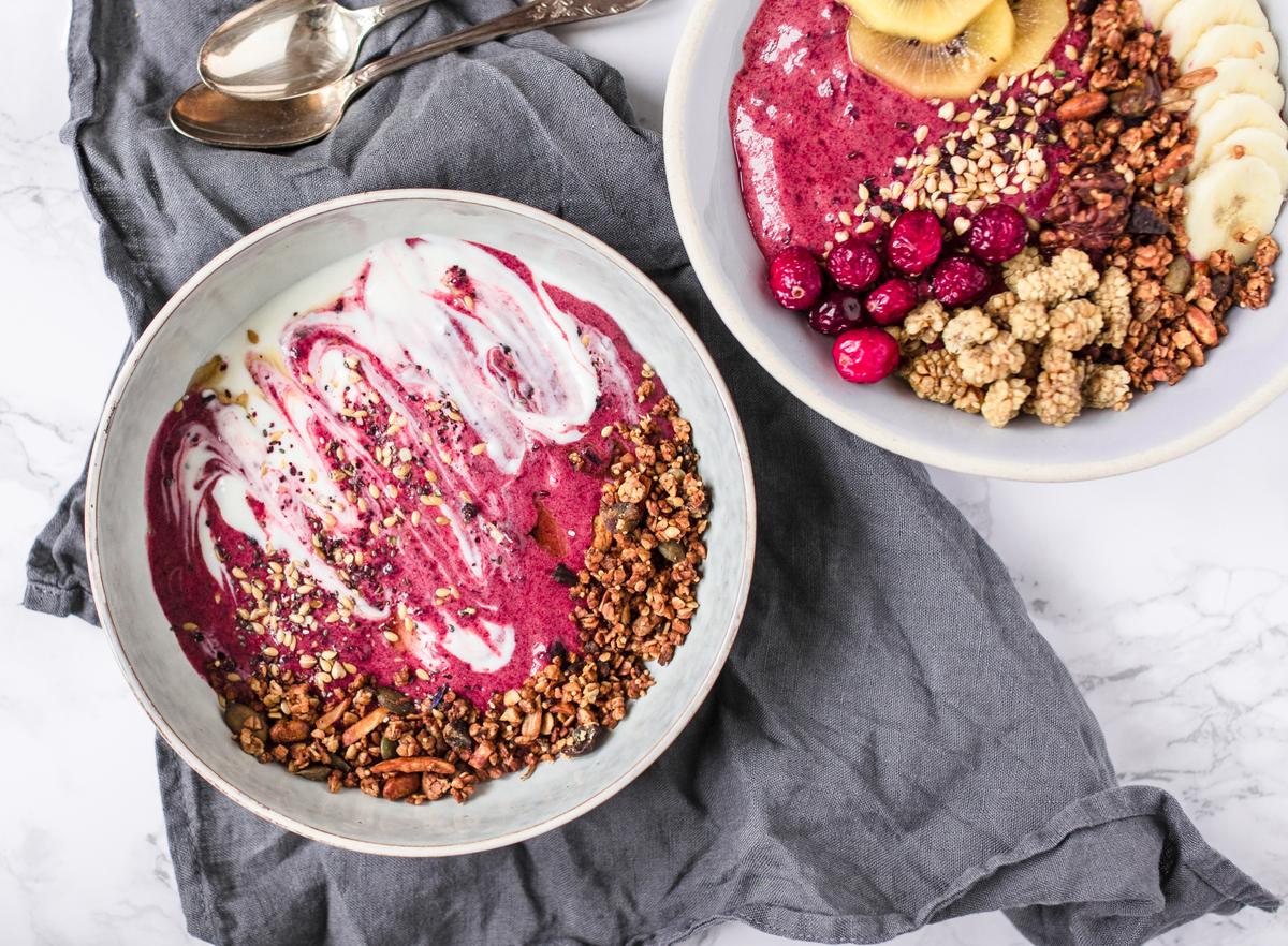 Rezeptbild: Nicecream mit Granola