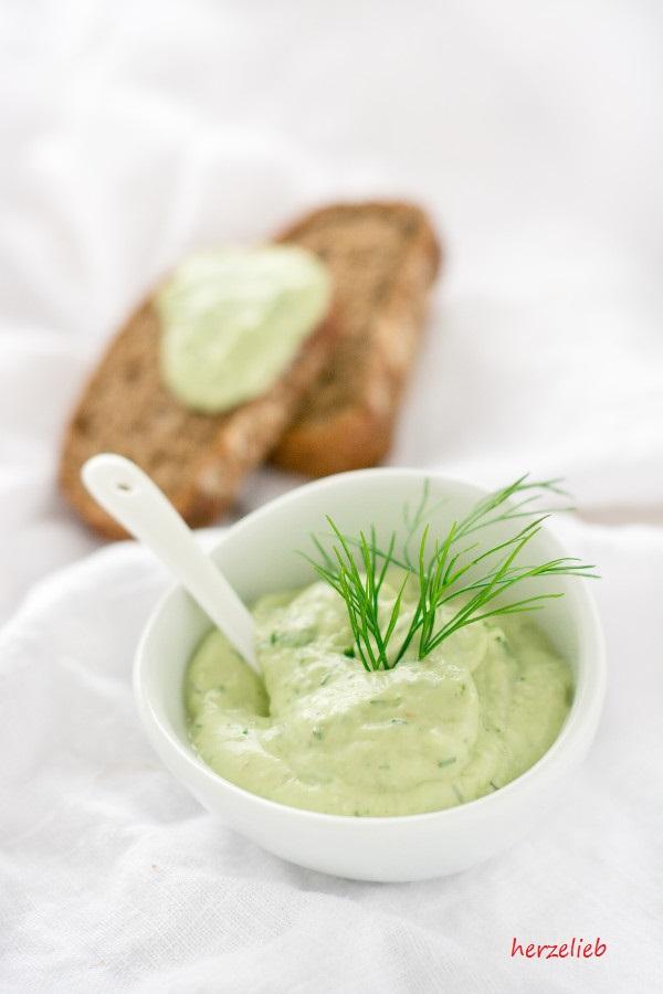 Rezeptbild: Avoziki - die Tzatziki Alternative