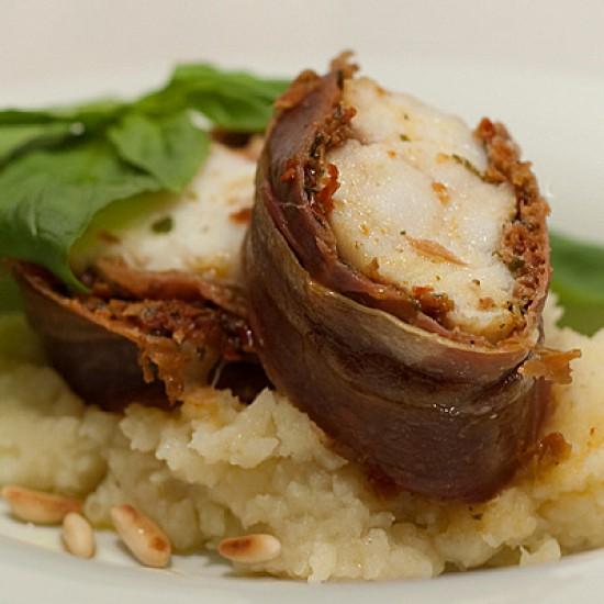 Rezeptbild: Gebackener Seeteufel in Parmaschinken