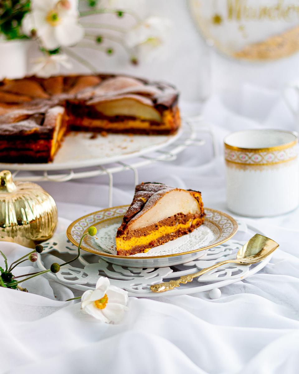Rezeptbild: Kürbis-Käsekuchen mit Birnen