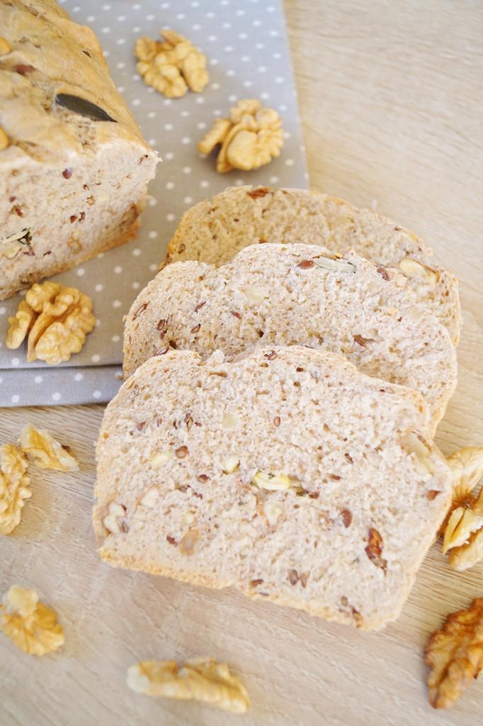 Rezeptbild: Nussbrot