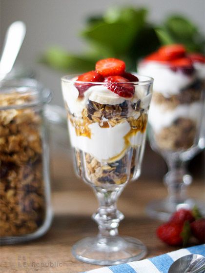 Rezeptbild: Kokos Granola mit Parfait Rezept