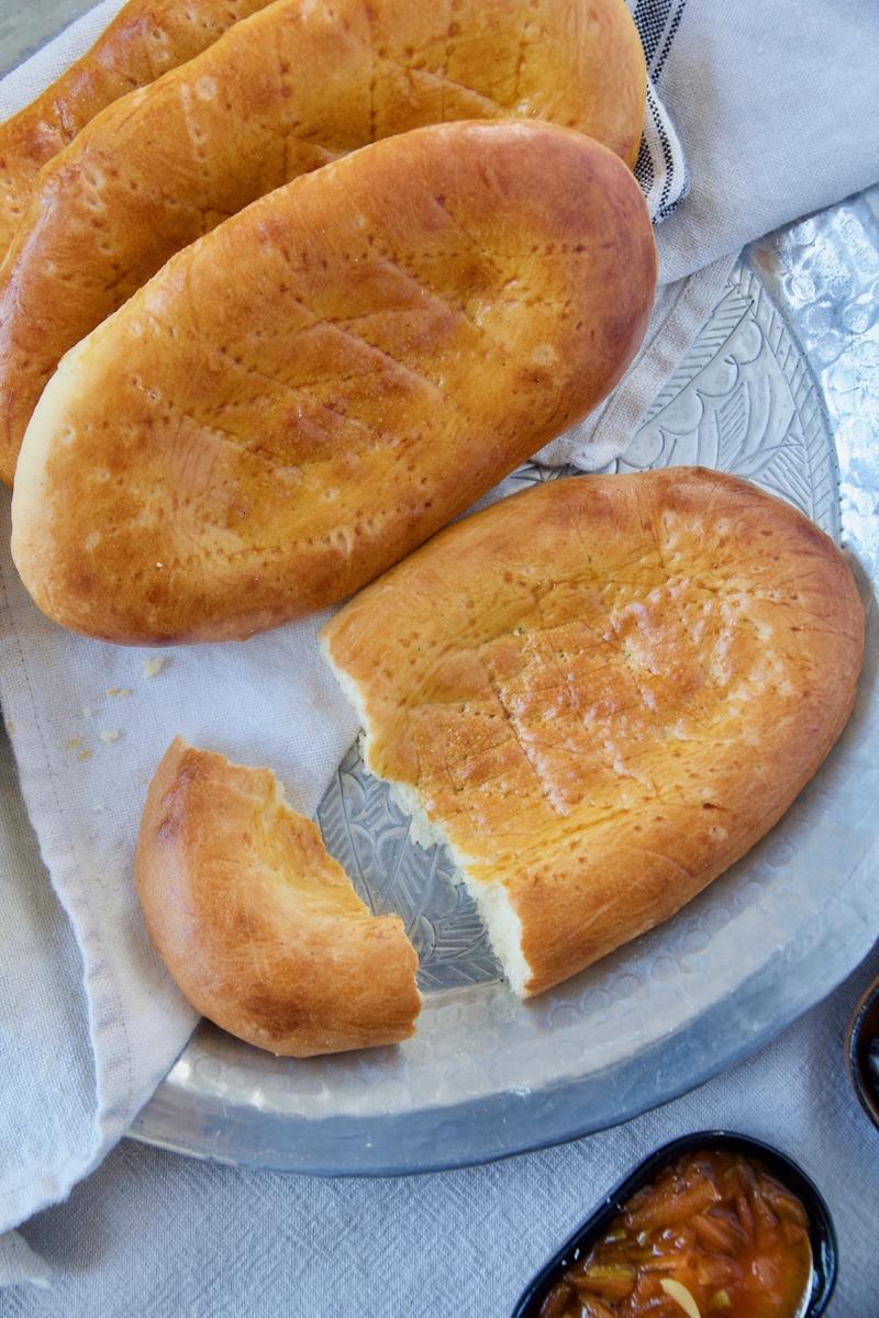 Rezeptbild: Nan-e Shirin - Süßes Hefebrot mit Safran