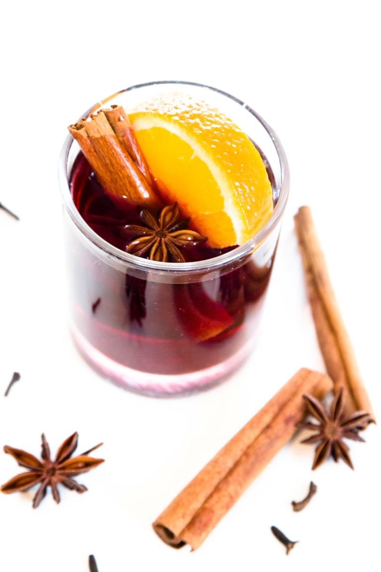 Rezeptbild: GLÜHWEIN SELBER MACHEN