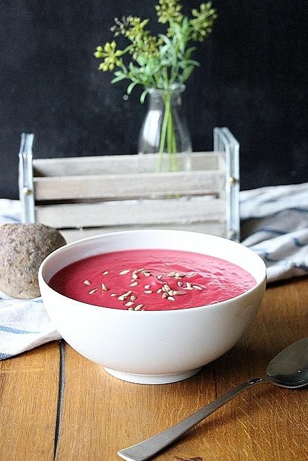 Rezeptbild: Rote Bete Suppe mit Zitronengras und Kokosmilch